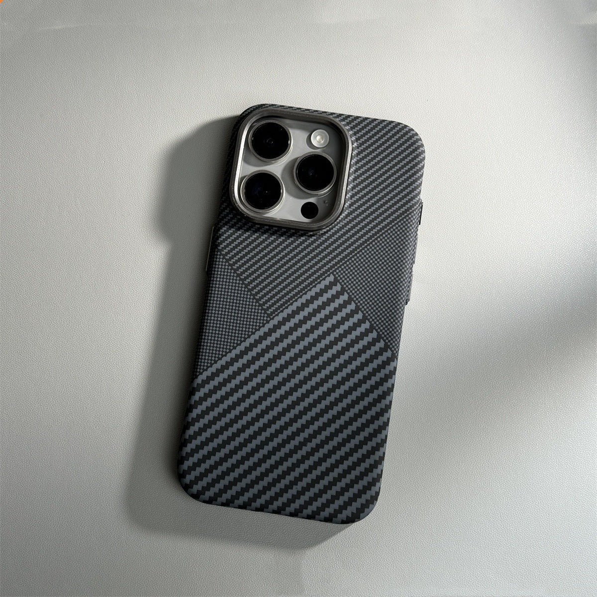 Carbon Fiber Magnetic Phone Case - iorahome