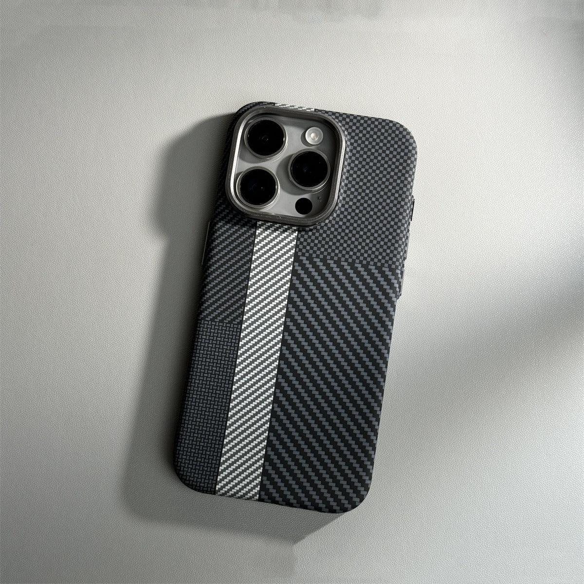 Carbon Fiber Magnetic Phone Case - iorahome